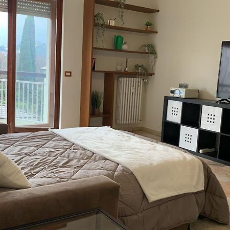 Big Deluxe Apts Italian Style Lake&Terrace Appartement Lecco Buitenkant foto