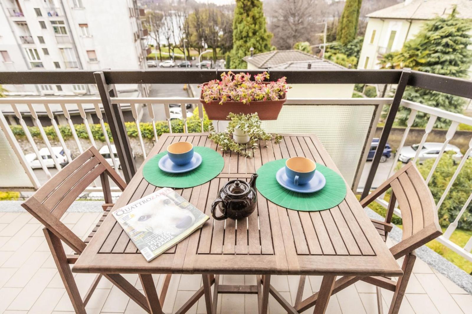 Big Deluxe Apts Italian Style Lake&Terrace Appartement Lecco Buitenkant foto